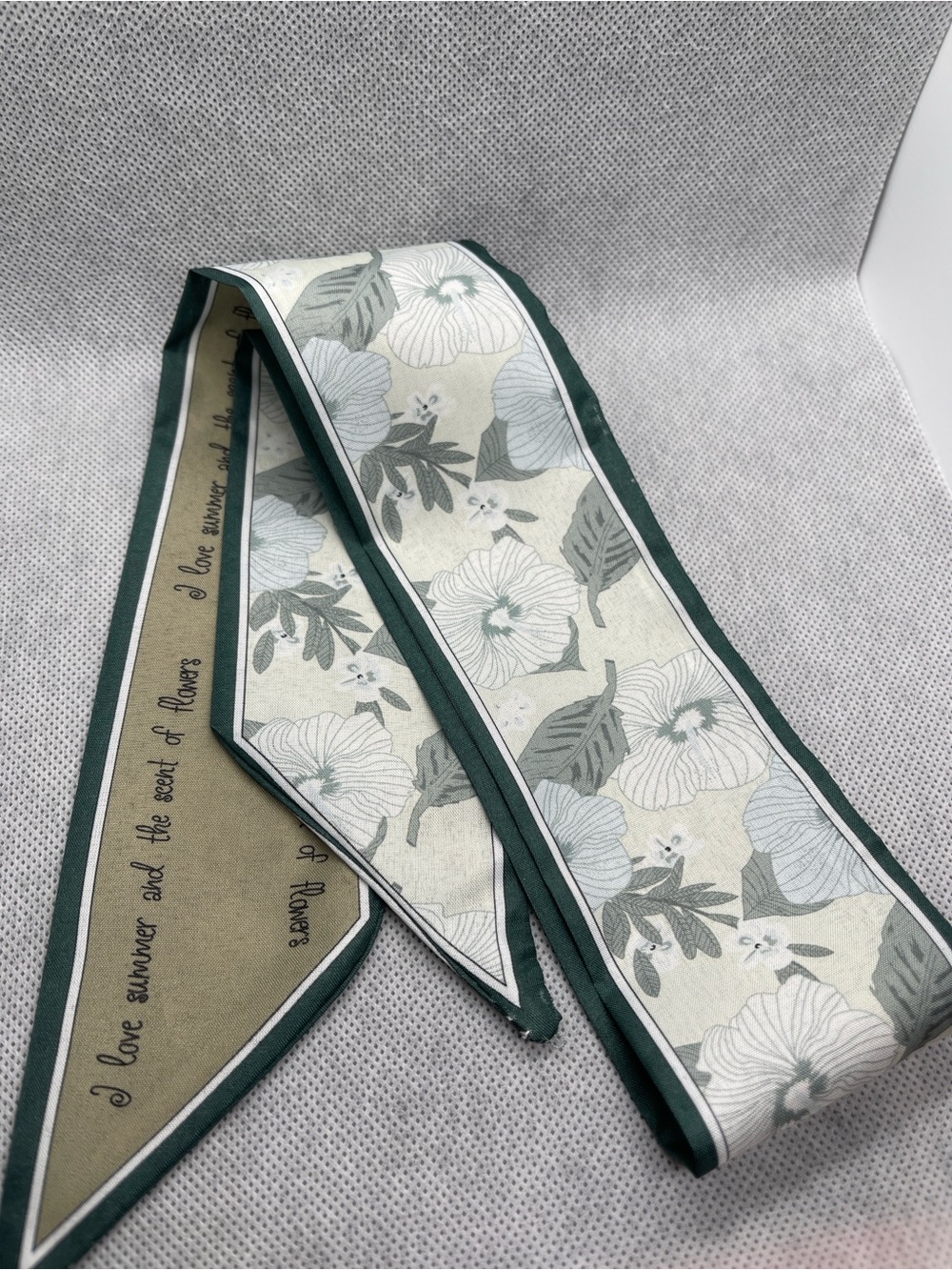 Floral Print Scarf Tie in Green and Cream